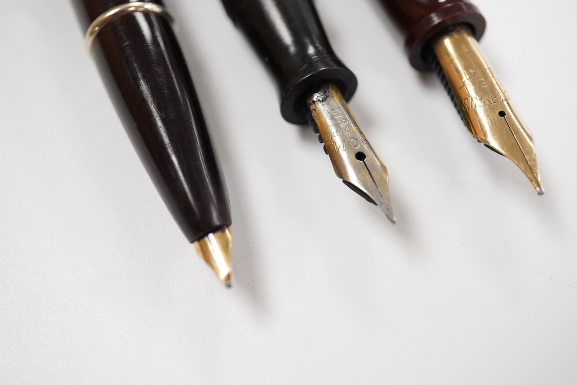 A good collection of fountain pens to include Swan, Onoto and Waterman, approx. 40